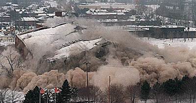 AutoWorld (Six Flags AutoWorld) - Demolition Blast